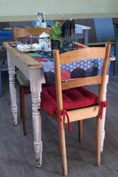 Homestead Guesthouse and Coffee Shoppe