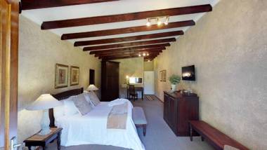 Ancient Emperor Guest Estate