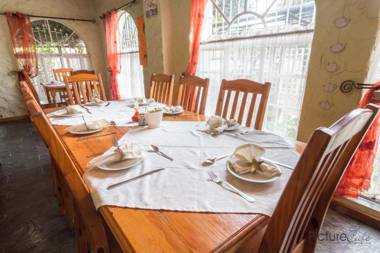 Just Tiffany Guesthouse