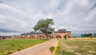 Hoyohoyo Acorns Lodge