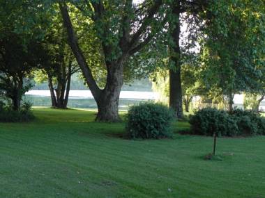 Waterwoods Cottages and Wedding Venue