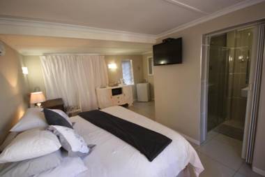 Tri-Angle B&B and Guesthouse