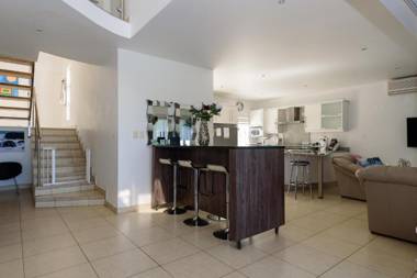 San Maarten 12 - FAMILY ONLY