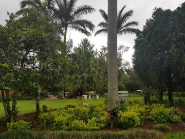 JENNY'S BED & BREAKFAST