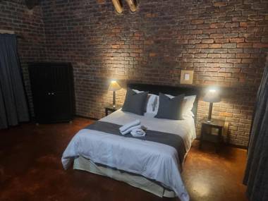 Sundowners Game Lodge