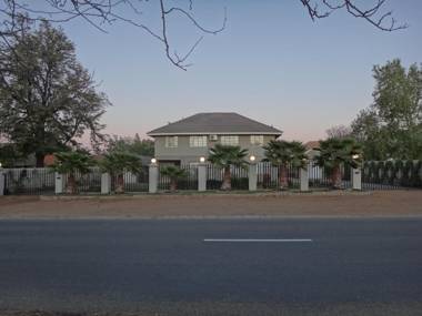 Modern Goldfields Apartments