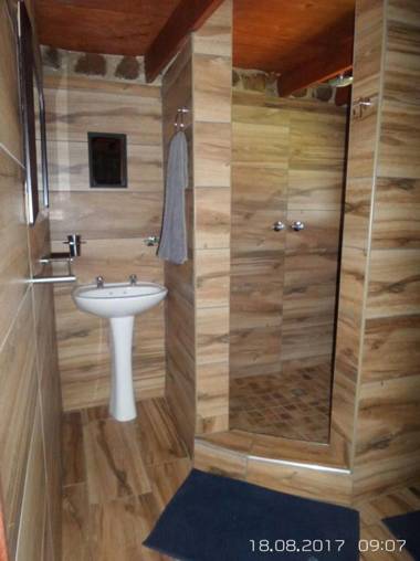 Thandabantu Game Lodge