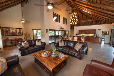 Senalala Safari Lodge