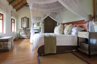 Woodbury Lodge – Amakhala Game Reserve