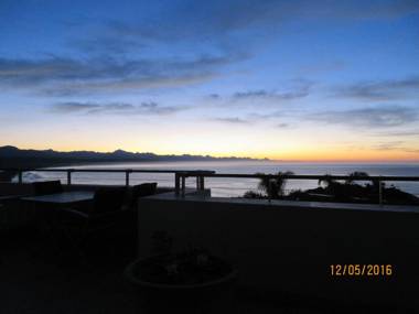 Penthouse 230m2 on the Sea