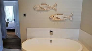 28 Roche Bonne Avenue