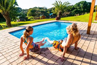 Kingfisher Lakeside Retreat