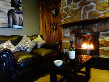 African Violet Guest Suites