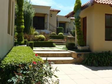 The Moon and Sixpence