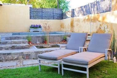 Die Tuishuise & Victoria Manor