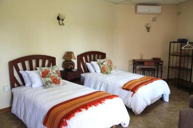 River Bird Guest House