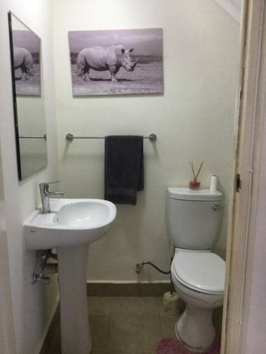 Relaxation Apartment near Foxdale court