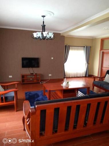 3 bedrooms exclusive house in Mass Media