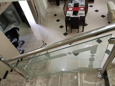 Executive fully furnished apartment close to amenities