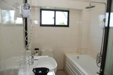 Road view Park Hotel