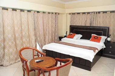 Road view Park Hotel