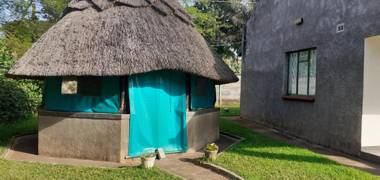 Charming 2-Bed Cottage with free parking in Harare
