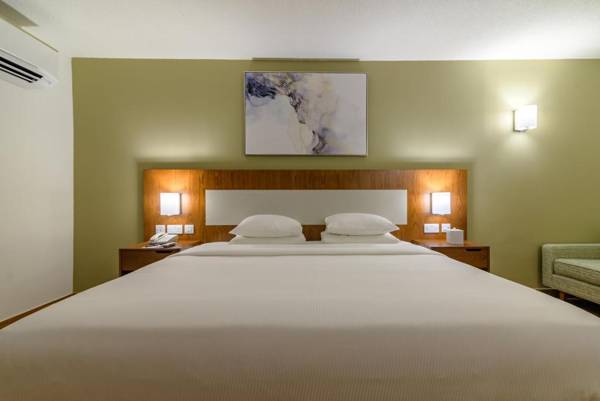 Dhafra Beach Hotel - Pet Friendly