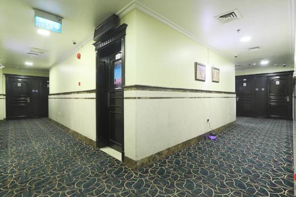 OYO 367 Eureka Hotel