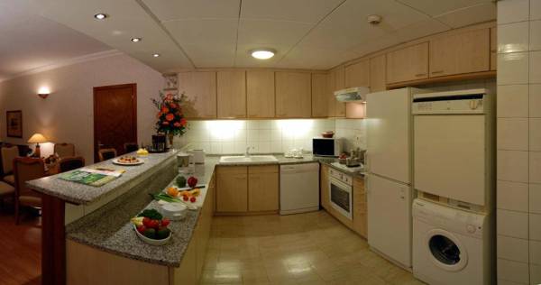 Crowne Plaza - Dubai Apartments an IHG Hotel