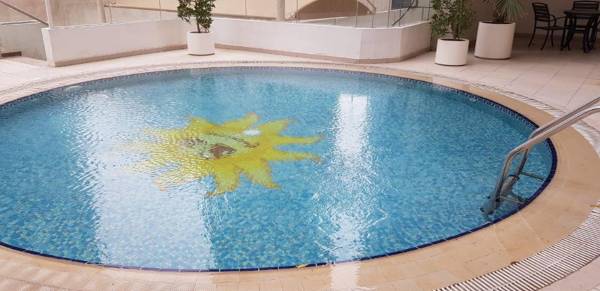 High Floor Beautiful Two Bedroom Apartment