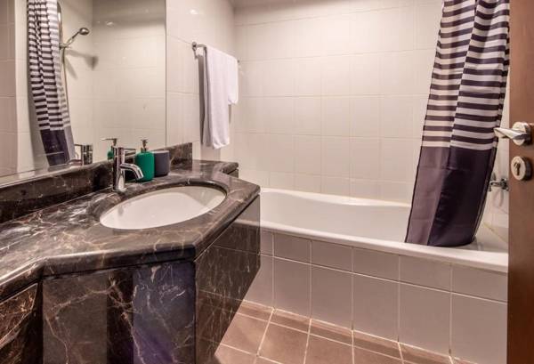 Frank Porter - Burj Al Noujoum