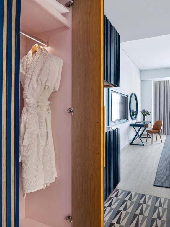 C Central Hotel and Resort The Palm