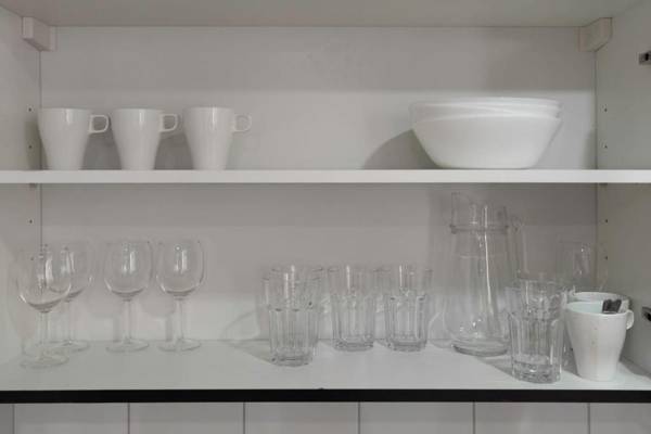 GuestReady - Monochromatic Adventure