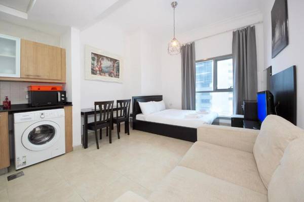 Signature Holiday Homes- Zumurud Tower Studio Apartment Dubai Marina