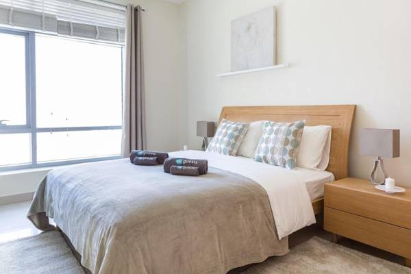 Perfect location! 1BR with best views to Marina