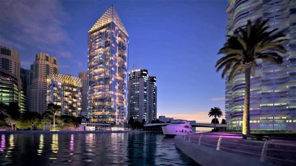 Incredible Apart with exclusive waterfront views