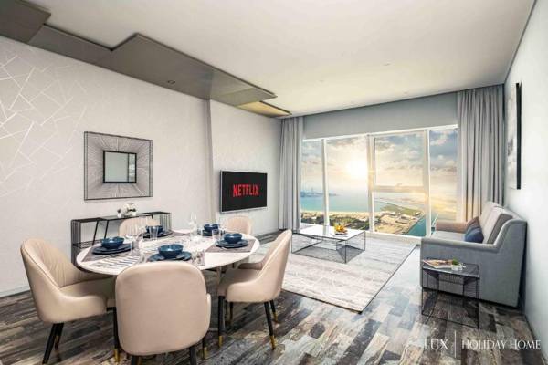LUX - Lavish Suite with Full Palm Jumeirah View 1