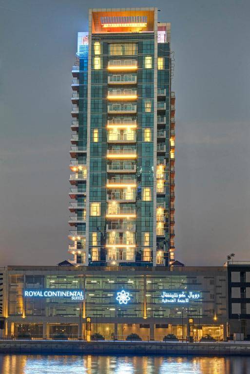 Royal Continental Suites Business Bay - Deluxe Apartments