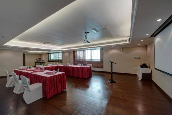 Howard Johnson Plaza by Wyndham Dubai Deira