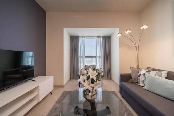Stylish Apt with Incredible Views on Dubai Marina