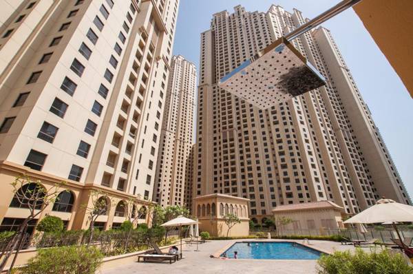 Stylish Studio in JBR with Balcony and Pool
