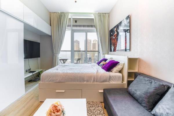 FAM Living - Studio One Tower - Marina View Studio