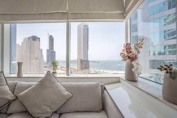 Exceptional Apartment with Gulf Sea view