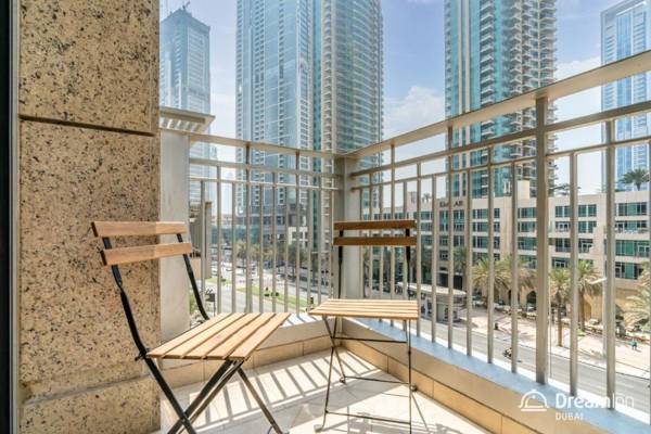 Dream Inn Apartments - Standpoint Tower