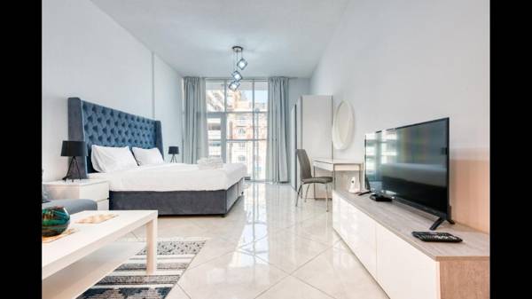 Chaima Elegantly Furnished Brand New With Balcony
