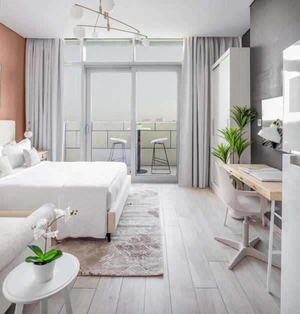 Renovated studio with Burj Khalifa view in DIFC