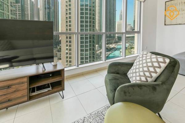 Keysplease Fountain View 2 B/R Apt @ the Heart of Downtown