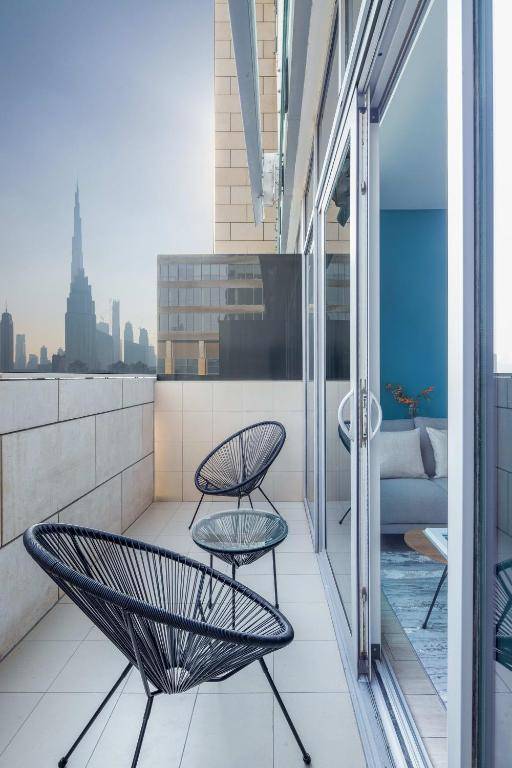 Elegant studio with Burj Khalifa view and balcony