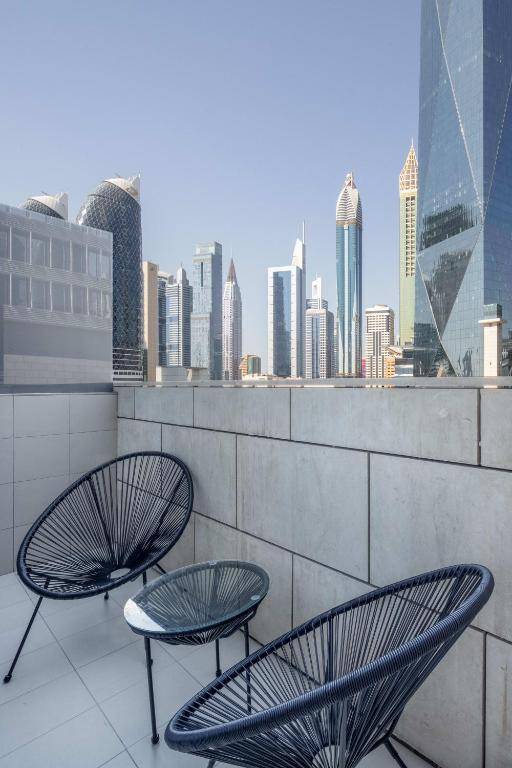 Modern furnished studio in DIFC center with balcony