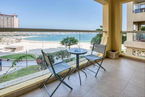 Welcoming 1 Bedroom Palm Jumeirah with sea View